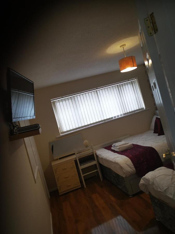 Gardner Holidays House Manchester Exteriör bild